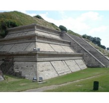 What visit in Cholula?